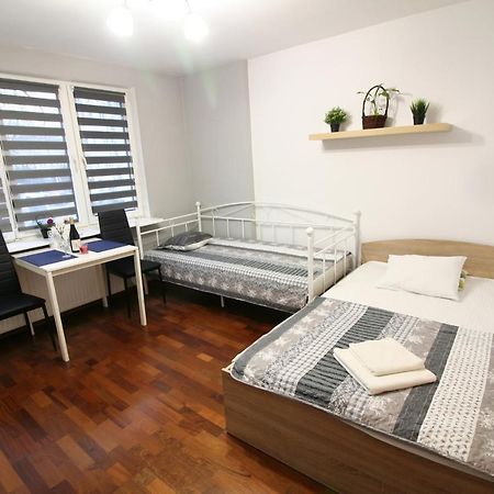 Apartamenty Varsovie Twarda City Buitenkant foto