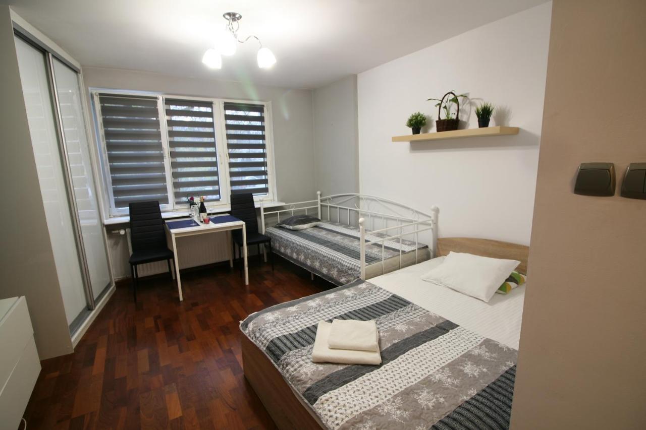 Apartamenty Varsovie Twarda City Buitenkant foto